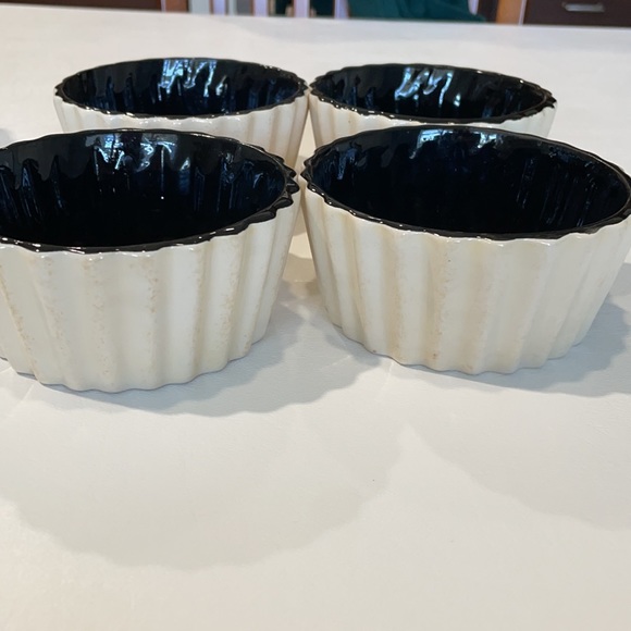 Victorian Trading Company Halloween Bowls - Picture 3 of 3